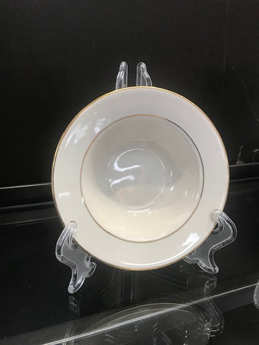 Fruit bowl - gold rimmed